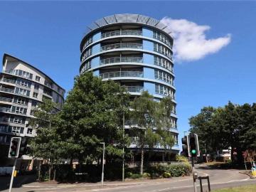 Flat Chobham