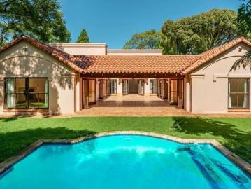 House swimming pool Johannesburg