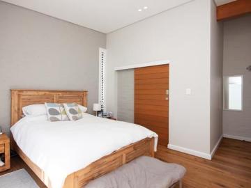 House parking Port Elizabeth