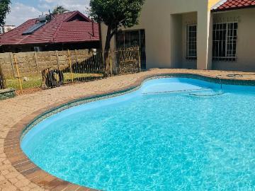 House swimming pool Roodepoort