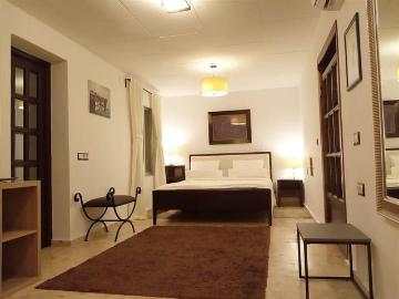 Local Valencia