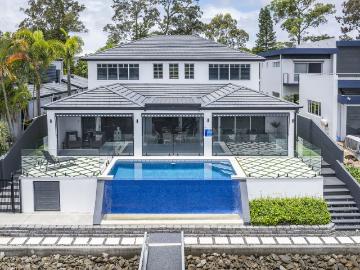 House Coomera