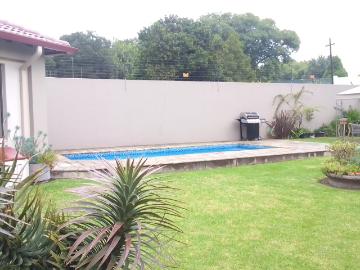 House swimming pool Johannesburg