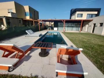 Casa pileta Pilar