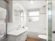 RAG03 Raglan Street 200m from Balmoral Beach RAG03 Raglan Street 200m from Balmoral Beach