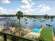 STG38 stunning 2 bedroom waterfront apartment Drummoyne STG38 stunning 2 bedroom waterfront apartment Drummoyne