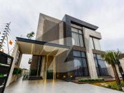 01 kanal full basement lavish & ornate house available...