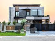 01 kanal unique & stylish house for sale
