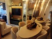 02 DORMITÓRIOS COM SACADA E VAGA DE CARRO.