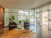 03 QUARTOS, 3 BANHEIROS, 1 VAGA no Bairro Petrópolis...