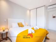 #081 Fully Equiped Center City w/ Pool, AC