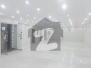 08 marla commercial floor with lift available 08 marla commercial floor with lift available