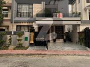 08 marla most beuty full house for sale in usman block...