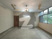 09 Marla 03 Bedroom's 2nd Floor Flat Available For...