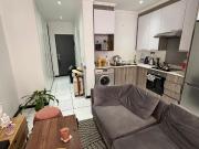 0.5 Bedroom Apartment To Let in Lonehill