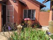 0.5 Bedroom House To Let in Sundowner