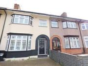 0 Bedrooms Studio for rent in Cantley Gardens, Ilford IG2