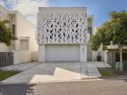 10005 The Boulevarde, Benowa QLD 4217 House For Rent $1,200