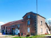 1000 Etangs 69 Ares Maison en pierre avec dépendances....