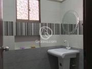 1000 Ft² Flat for Rent