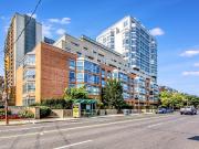 1000 Mount Pleasant 1 Bedroom + Den [object Promise] for...