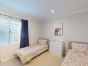 $1000 per week Fully furnished and equipped. Short Term...