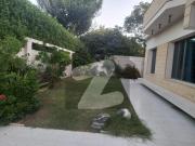 1000 Sq Yards Ground Plus 1 Bungalow Well Maintained...