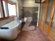 1000 Sq. Yards Luxury Bungalow Available For Rent DHA...