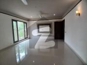 1000 Sq Yards Top Notch Luxury House With Pool, Basement...