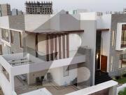 1000 Sq Yd Luxury Villa with Basement For Sale Precinct...