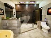 1000 Square Yards Slightly Used Fully Furnished Super...