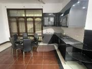 1000 yard banglow avilable for rent