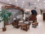1000 Yards Artistic Designed Fully Furnished House In...