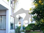1000 Yards Bungalow For Sale DHA Phase 8, Khayaban E...