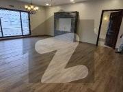 1000 Yards Modern Stylish Huge Artitactural Desingn...