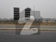 1000 Yards Plot For Sale In Zone A Phase 8