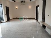 1000 Yd² House for Sale