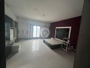 1000 Yd² House for Sale