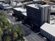 1000m2 ground floor secure ample.