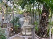 1000yd Architect Designed Bungalow Peaceful Location DHA...