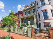 1002 C St NE, Washington, DC