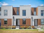 1002 Edgars Road, Wollert VIC 3750 Townhouse For Rent |...