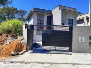 100 Área Útil Casa Alugar, 3 Dormitórios localizado em...