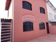 100 Área Útil Casa Alugar, 3 Dormitórios localizado em...