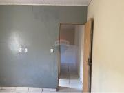100 Área Útil Casa Alugar, 2 Dormitórios localizado em...