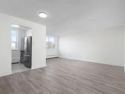 100 Dundas St E Studio Apartment for Rent at 100 Dundas...