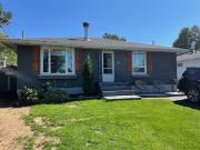 100 Glendale Crescent, Thunder Bay, ON, P7C 1N1 house...