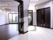 100% Original Pics One Kanal Beautiful Modern Bungalow...