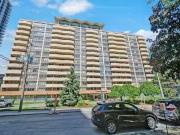 100 Roehampton Avenue, Toronto, Ontario, M4P 1R3 Yonge &...