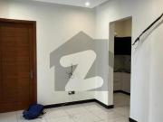 100 SQYD Bungalow for Rent DHA Phase 8, Staff Lane DHA... 100 SQYD Bungalow for Rent DHA Phase 8, Staff Lane DHA...